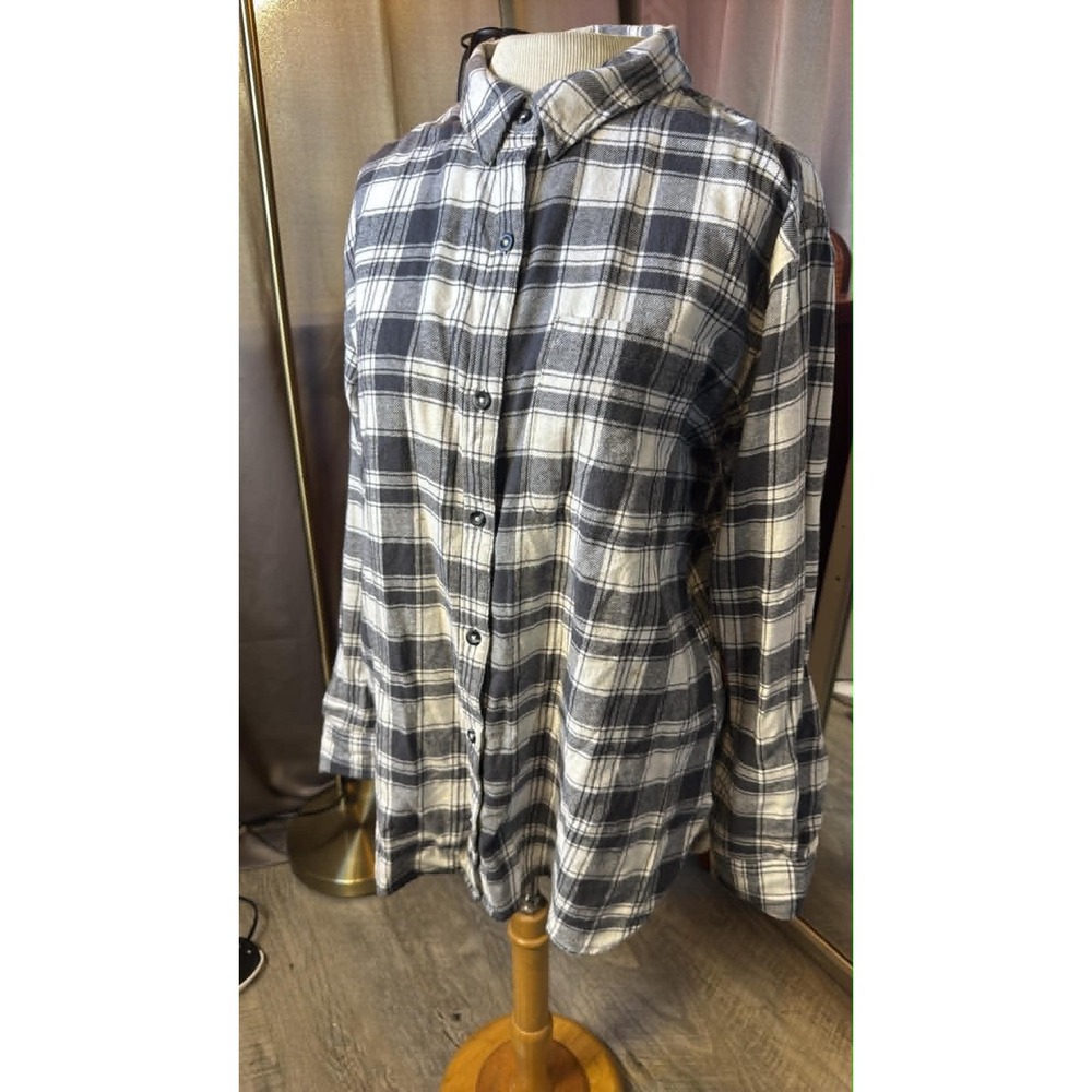 SO Goods For Life Womens Black White Plaid Flannel Button Down Shirt